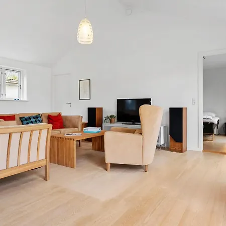 펜션 2 Bedroom Beautiful In *