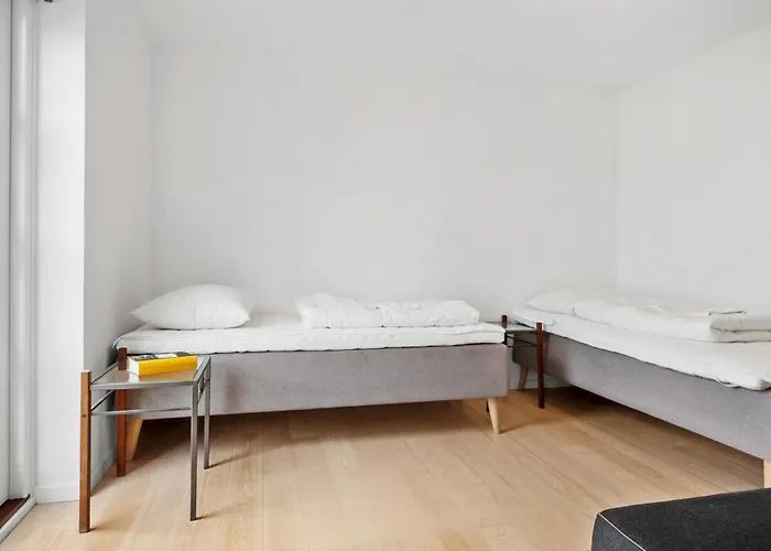 2 Bedroom Beautiful In Rude (Sjaelland og Oerne)