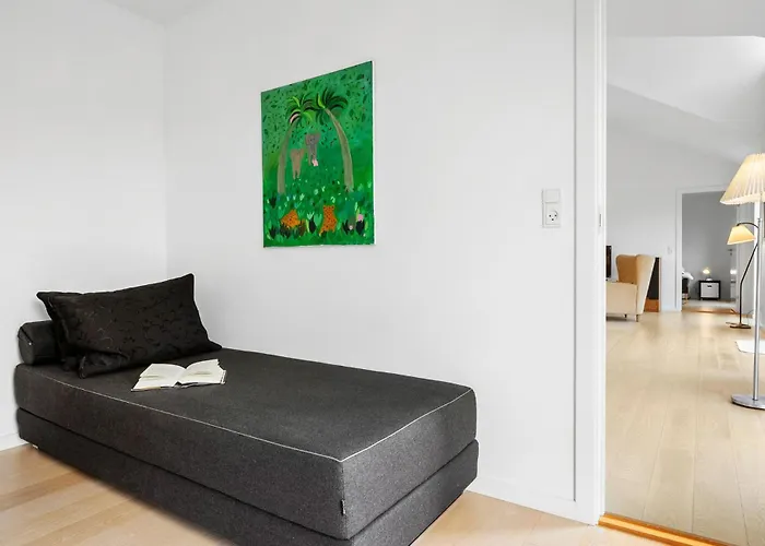 2 Bedroom Beautiful In 펜션 *